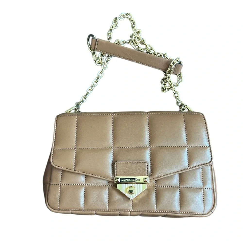 MICHAEL MICHAEL KORS SoHo Large Quilted Leather‎ Shoulder Bag Camel Tan